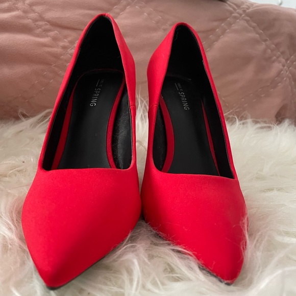 Call It Spring Shoes - Sassy Red Pumps 👠